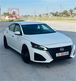 نيسان ألتيما